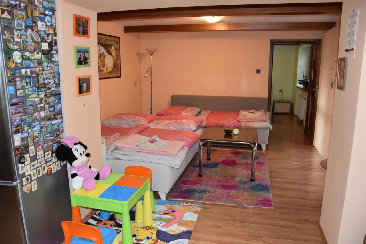Dafinka Apartment Banska Bystrica Ngoại thất bức ảnh