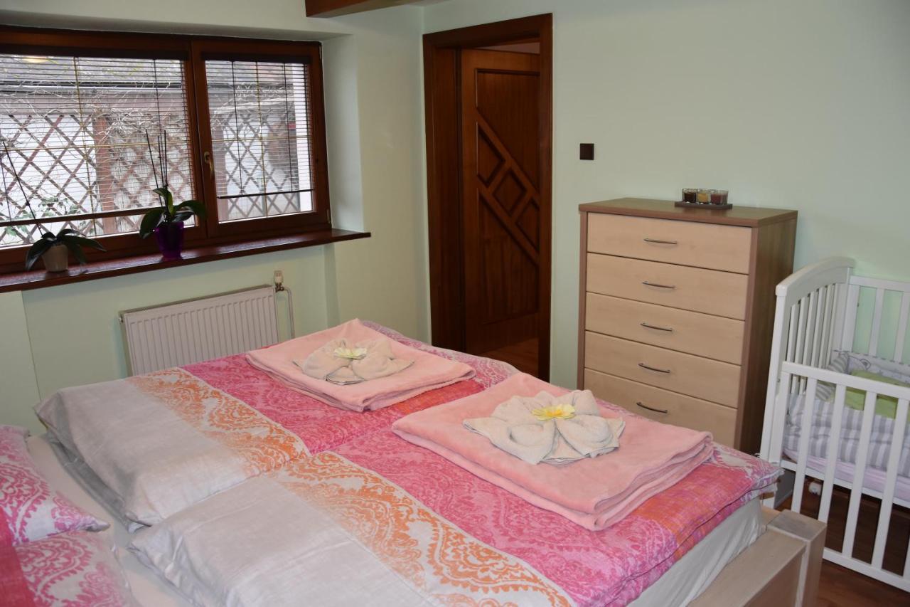 Dafinka Apartment Banska Bystrica Ngoại thất bức ảnh