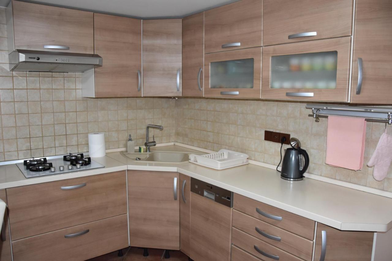 Dafinka Apartment Banska Bystrica Ngoại thất bức ảnh