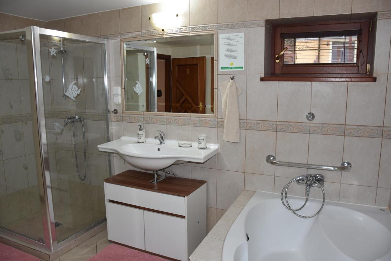 Dafinka Apartment Banska Bystrica Ngoại thất bức ảnh