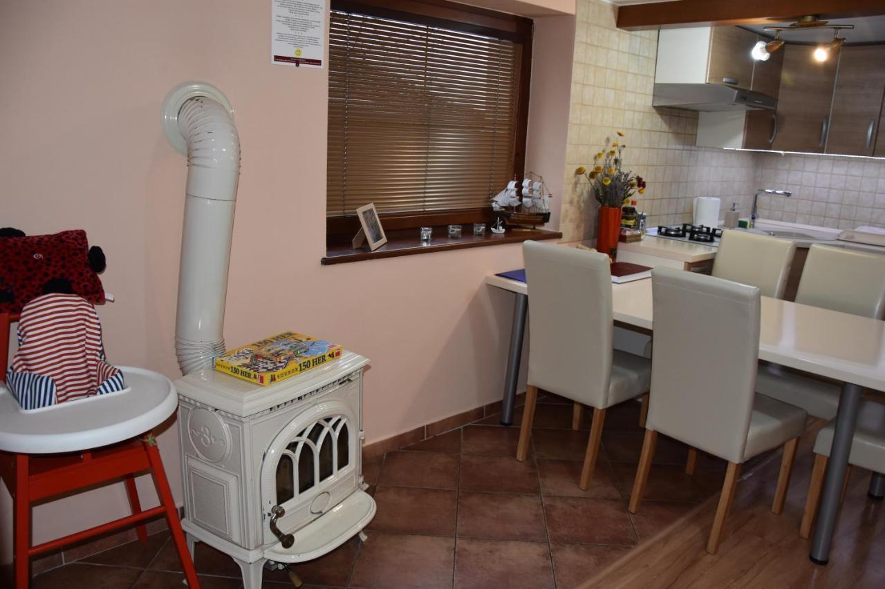 Dafinka Apartment Banska Bystrica Ngoại thất bức ảnh